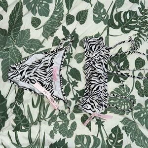 Brand New With Tags Victoria Secret 2-Pc. Bikini Prints Size XL